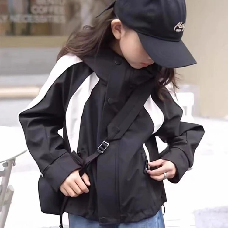 儿童冲锋衣防风秋装2025新款洋气男女春秋冬小女孩防水户外上衣潮
