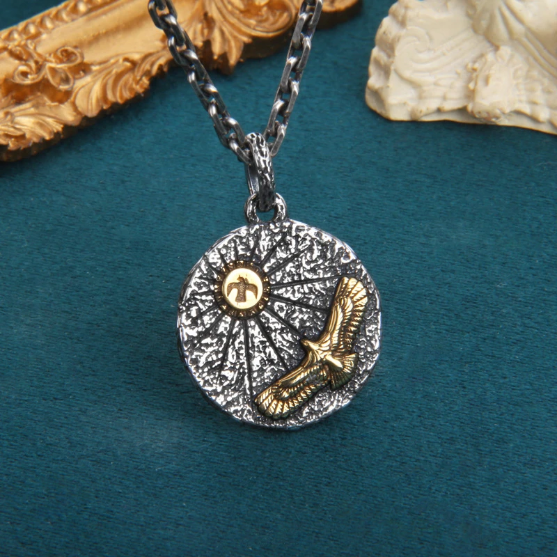 吊坠925银 大鹏展翅纯银金鹰太阳圆牌吊坠锤纹做旧项链坠挂坠