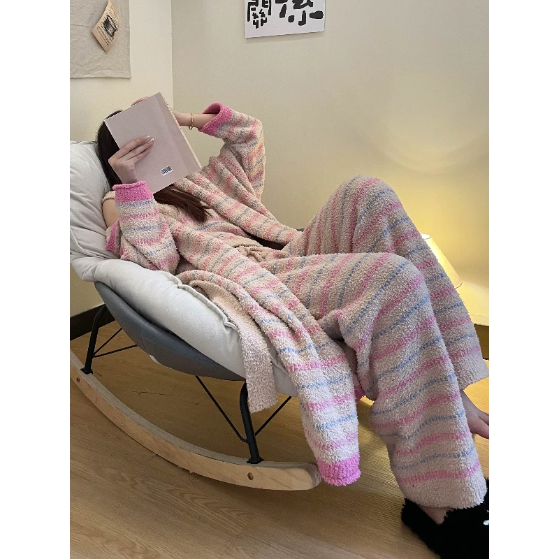 彩虹复古条纹针织半边绒连帽睡衣套装女冬季新款加厚家居服三件套