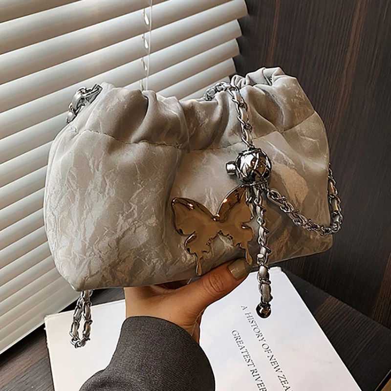 高级感百搭水桶包2024新款小众设计链条单肩斜挎皱褶包女腋下洋气