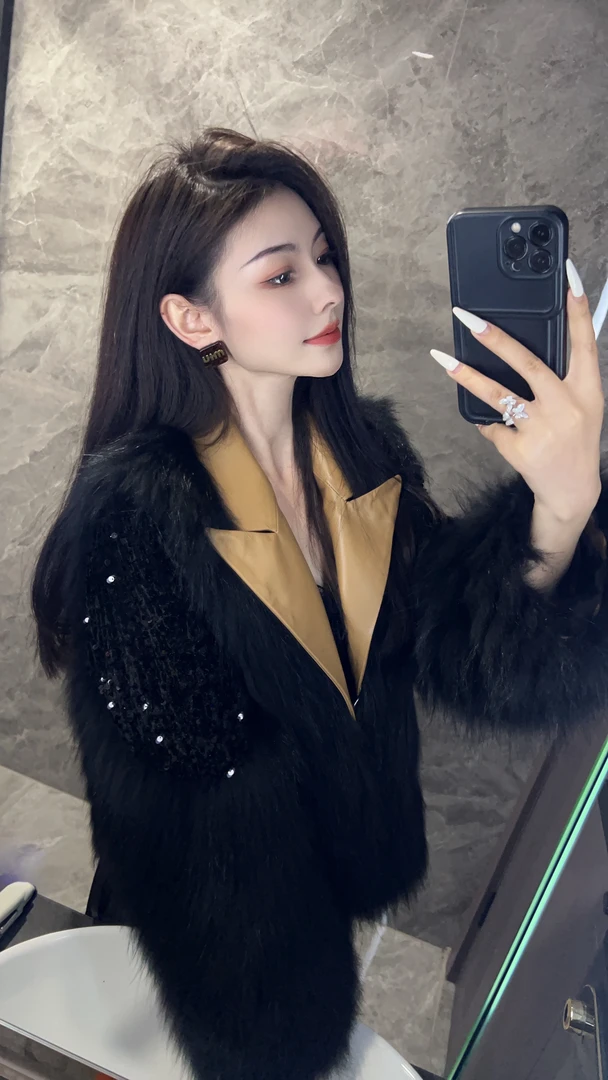 雪雪家【一眼万年】设计师新款显瘦貉子毛车条皮草冬装短款外套