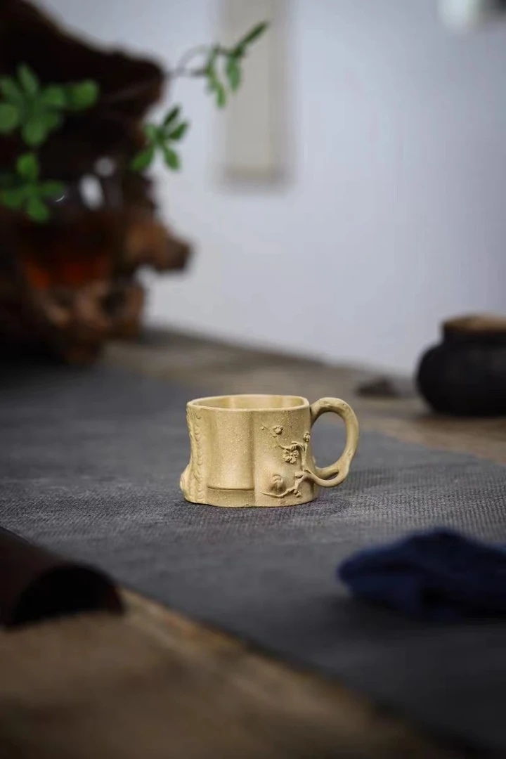 宜兴原矿段泥梅桩手把主人杯 纯手工手制黄段泥小容量全手工宫灯