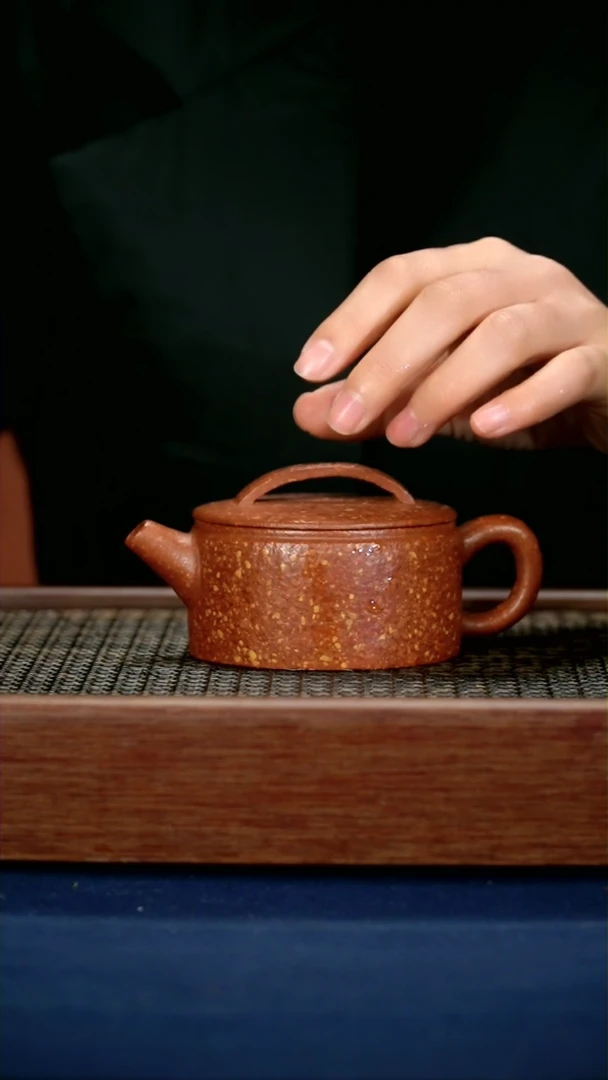 【闪购商品】紫砂茶壶8目粗砂红降坡汉瓦 150cc