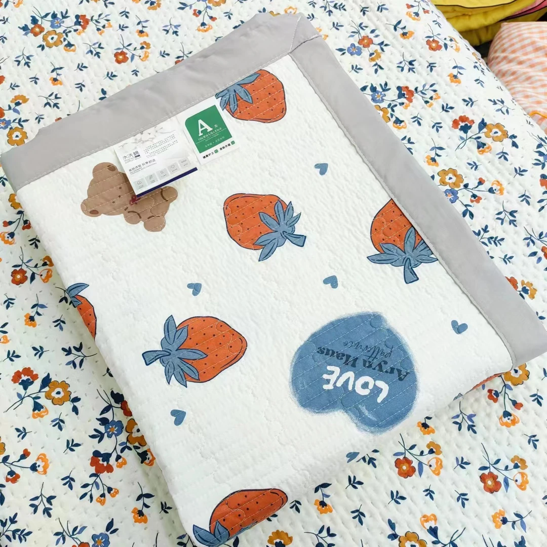 瑕疵【包边床盖】<大草莓>150X220cm<±5cm>绗缝多功能透气柔软