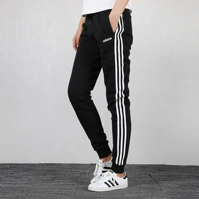 adidas阿迪达斯女子长裤秋冬新款保暖宽松运动裤休闲收口裤DP2384