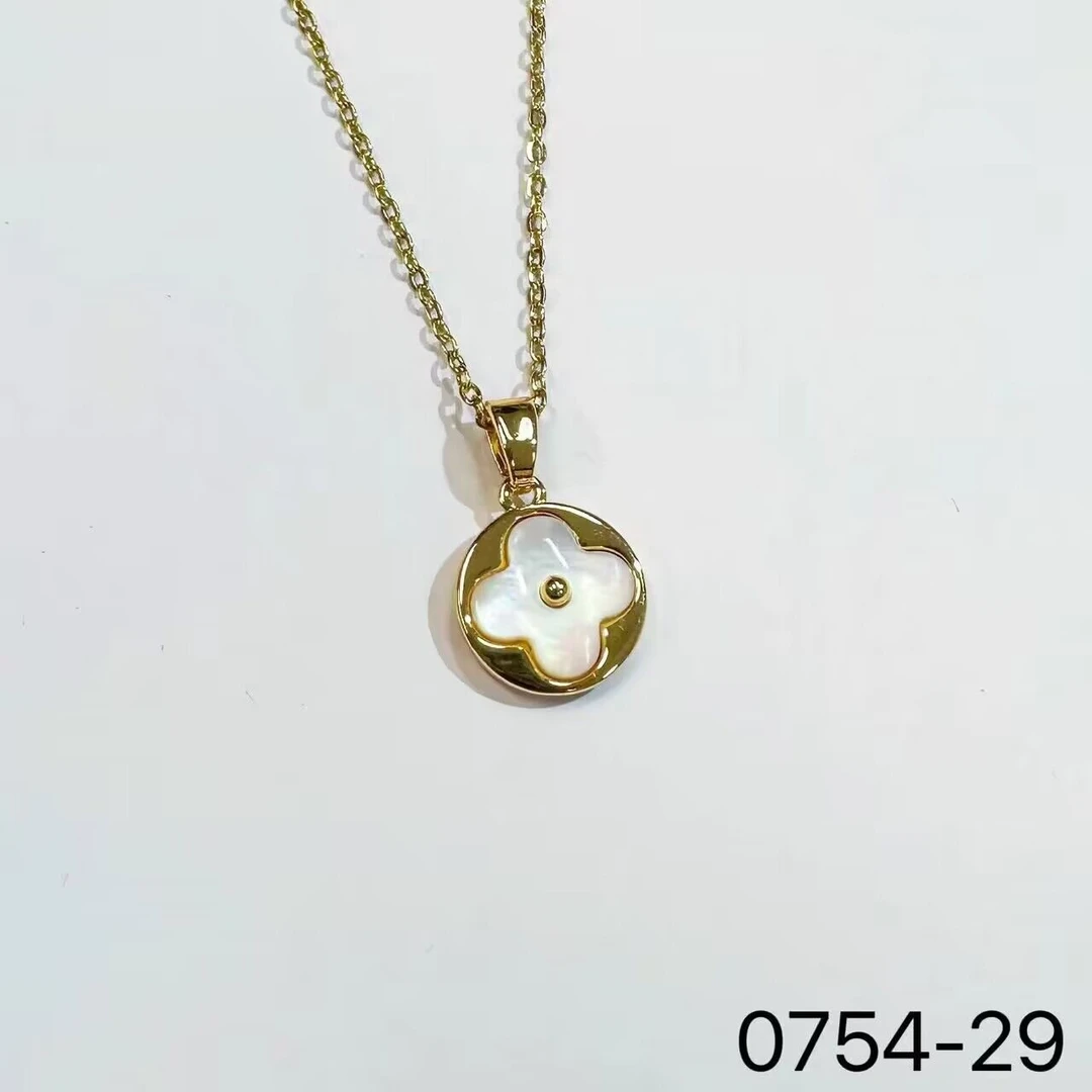 钛钢项链 0754气质轻奢百搭时尚小众简约精致设计感山茶花项链