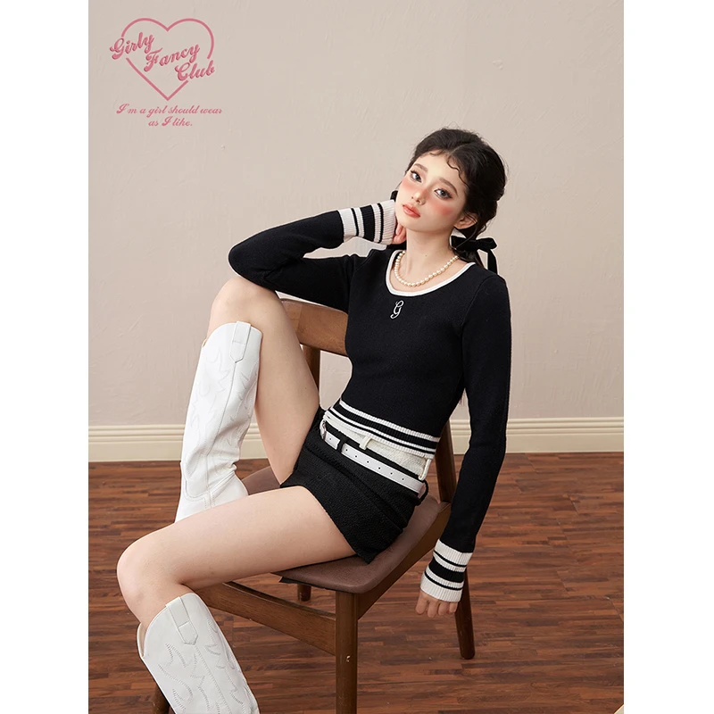 【清仓5折】GirlyFancyClub撞色刺绣黑色内搭上衣修身针织打底衫女