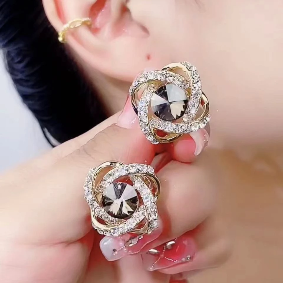 铜合金合成锆石耳饰 高端气质时尚百搭耳钉精致轻奢简约耳环J155