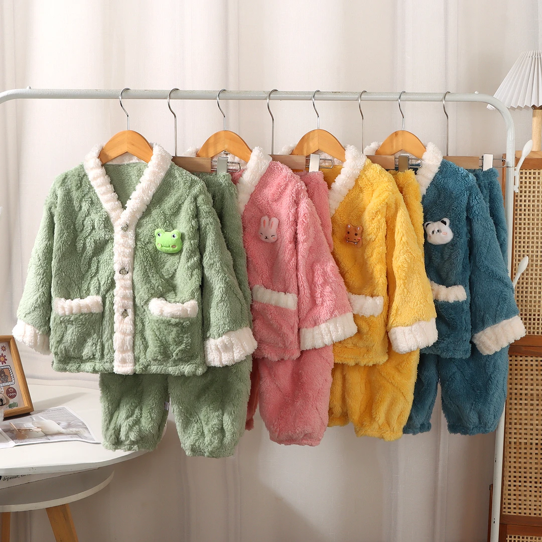 法兰绒儿童睡衣秋冬季加厚珊瑚绒女孩加绒2024新款男童家居服套装