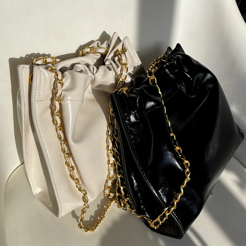 小众设计款链条包腋下包单肩斜挎波