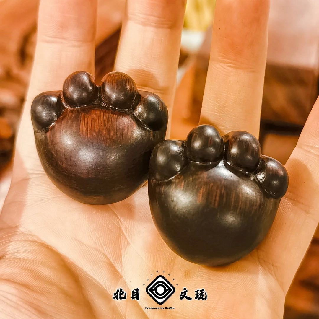 可爱檀木猫爪雕刻手把件迷你手捻学生上学打工人解压神器指尖文玩