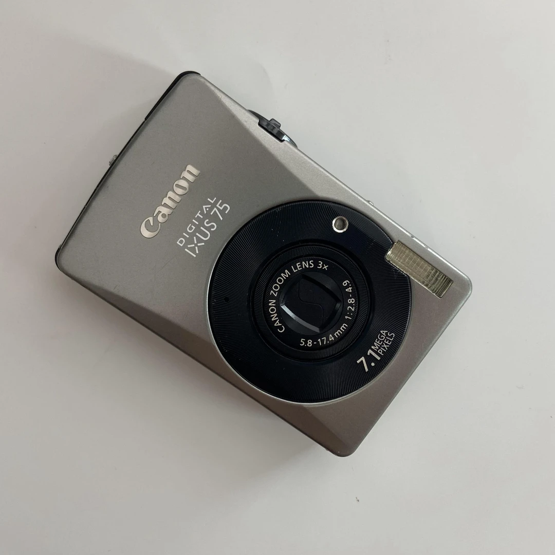 95新 Canon/佳能 IXUS 75 710万像像素3倍光学变焦复古银ccd