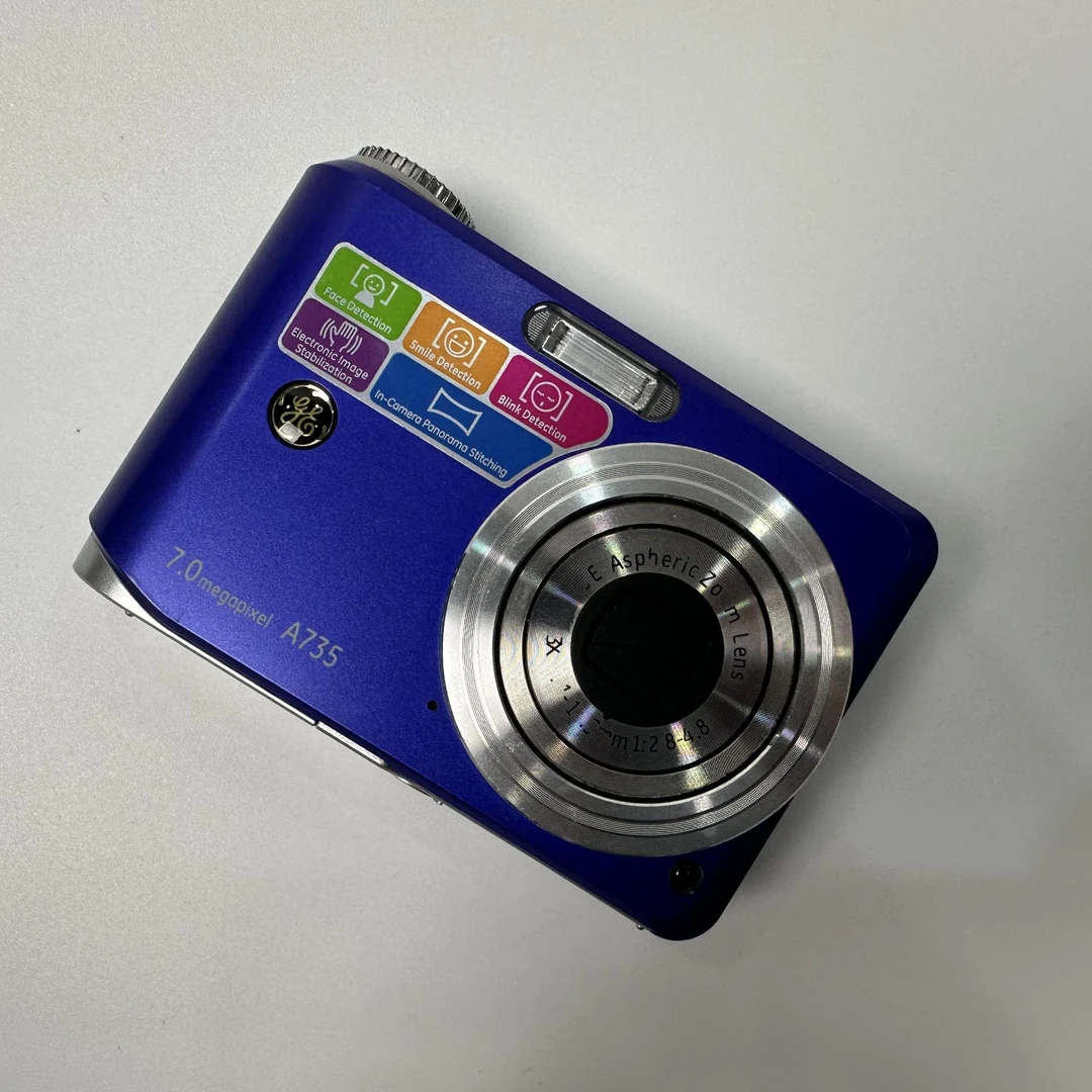 95新  通用A735 700万像素3倍光学变焦蓝色复古像机CCD