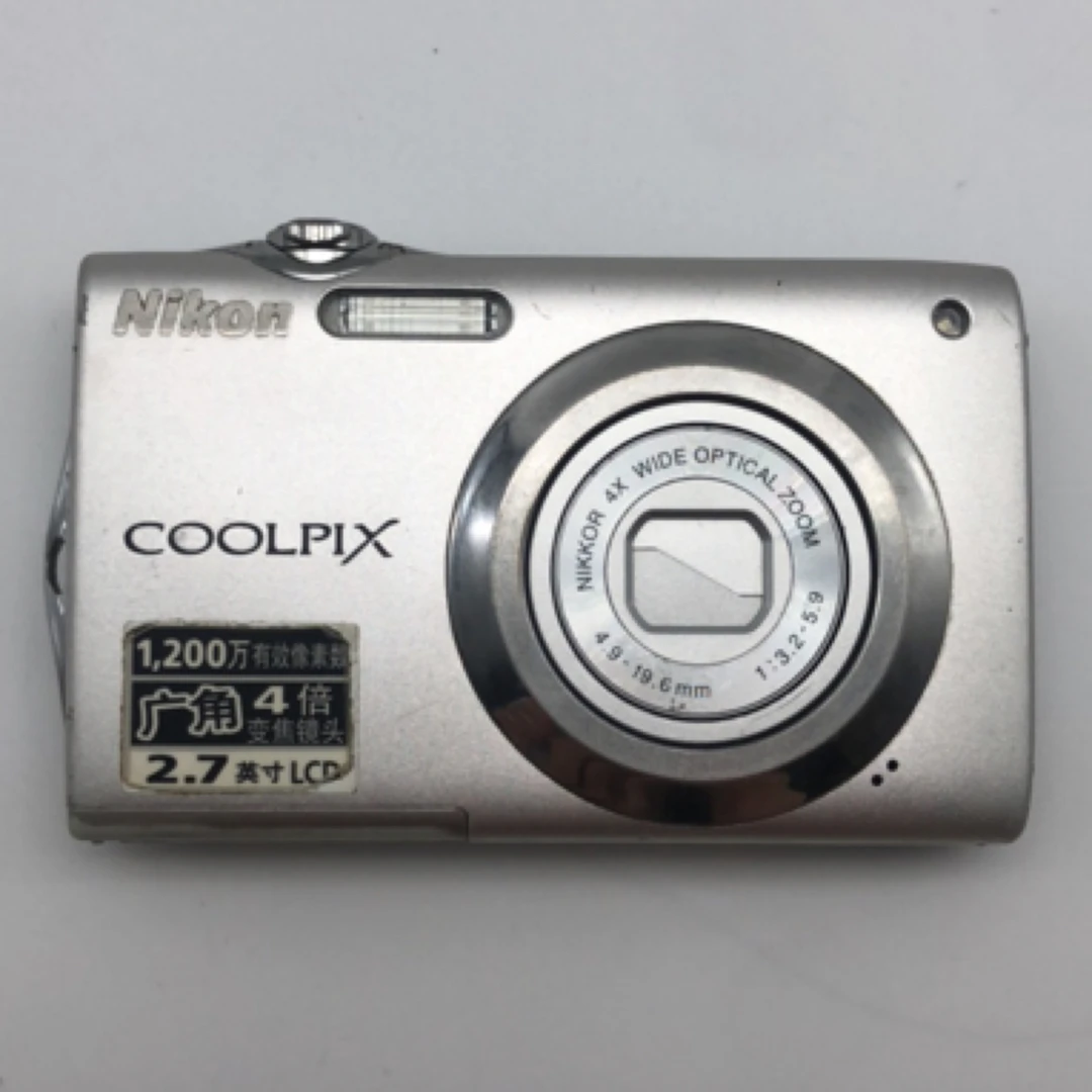 95新 Nikon/尼康 尼康s3000 1200万像素4倍光学变焦