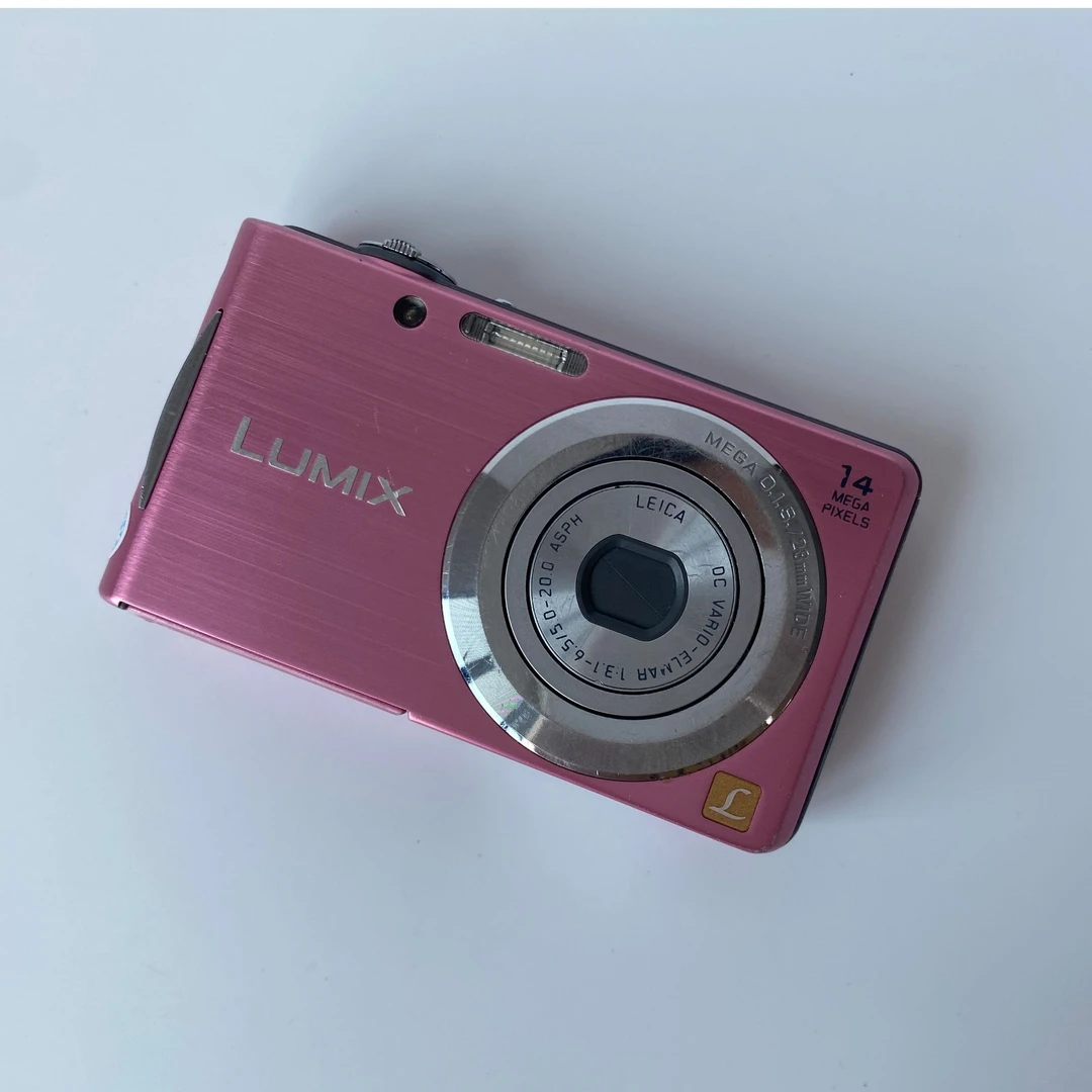 95新 Panasonic/松下 DMC-FH2 1410万像素4倍光学变焦高颜值ccd
