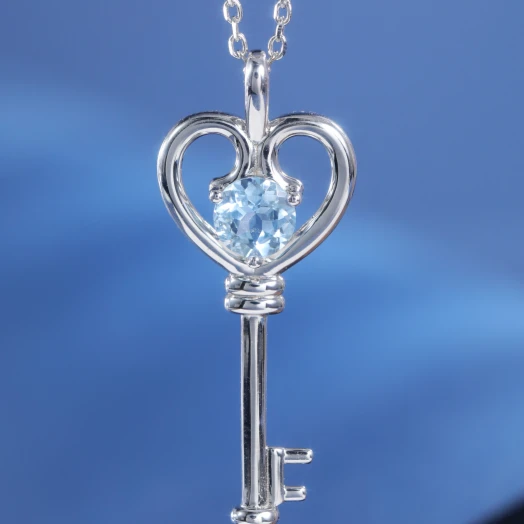 【宝石矿工品牌福利商品】S925银天然海蓝宝吊坠钥匙爱心女项链礼物