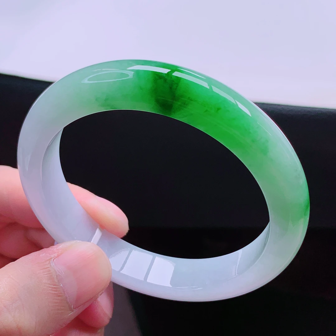 58圈冰润飘阳绿天然老坑翡翠A货正圈手镯60.68g 绿色测量翡翠色