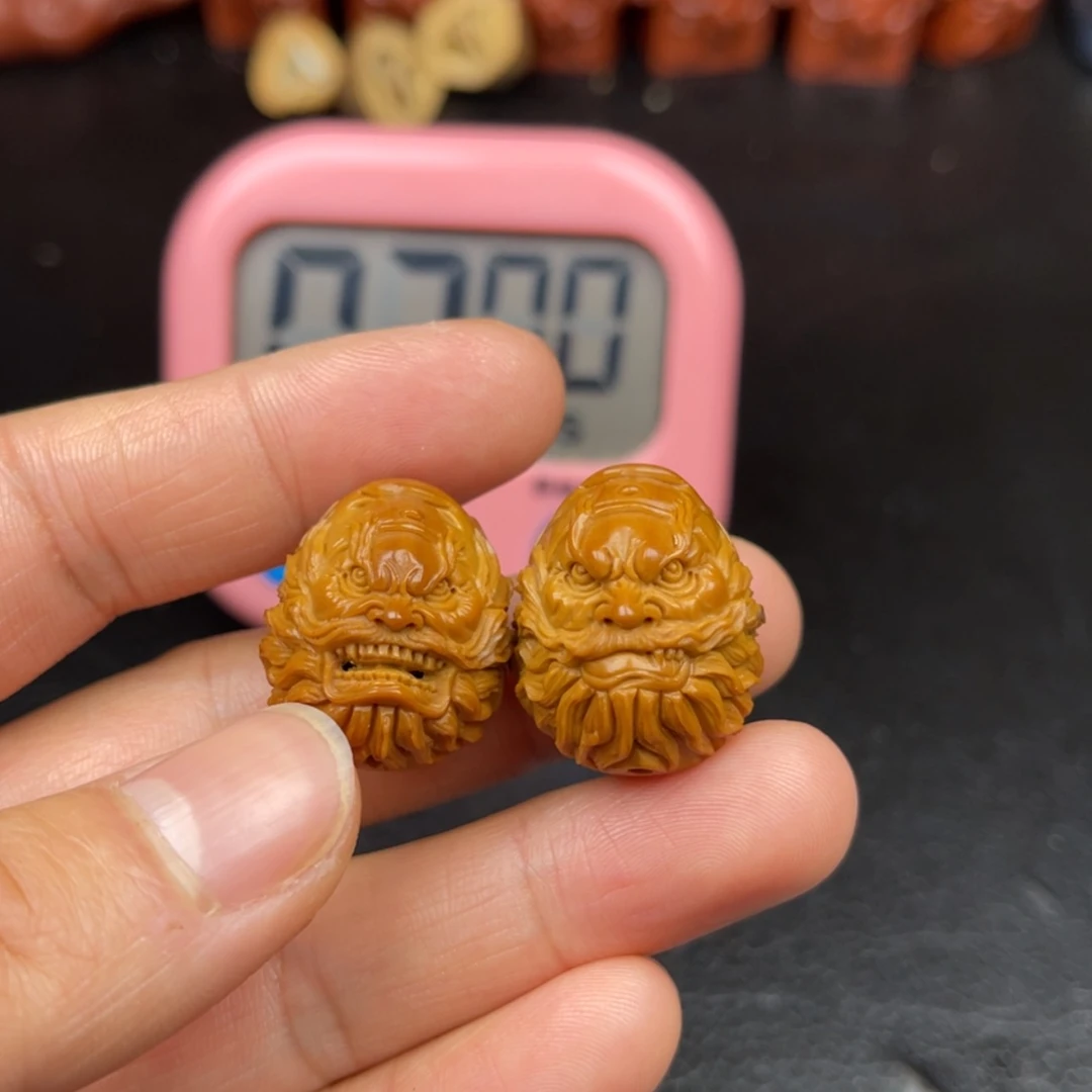 【闪购商品】钟馗核雕牧*