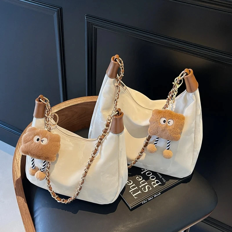 简约时尚大容量通勤包2024秋冬新款复古小众设计链条包ins腋下包