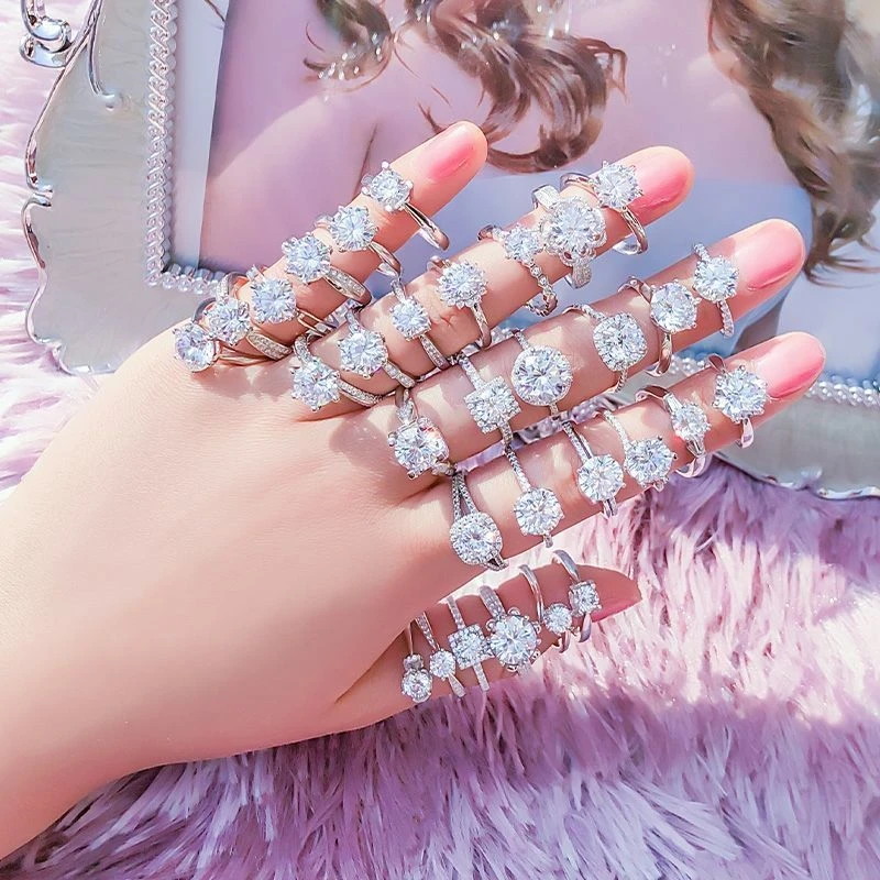 合金合成锆石戒指 仿真婚戒对戒结婚一对婚礼现场用道具情侣戒指