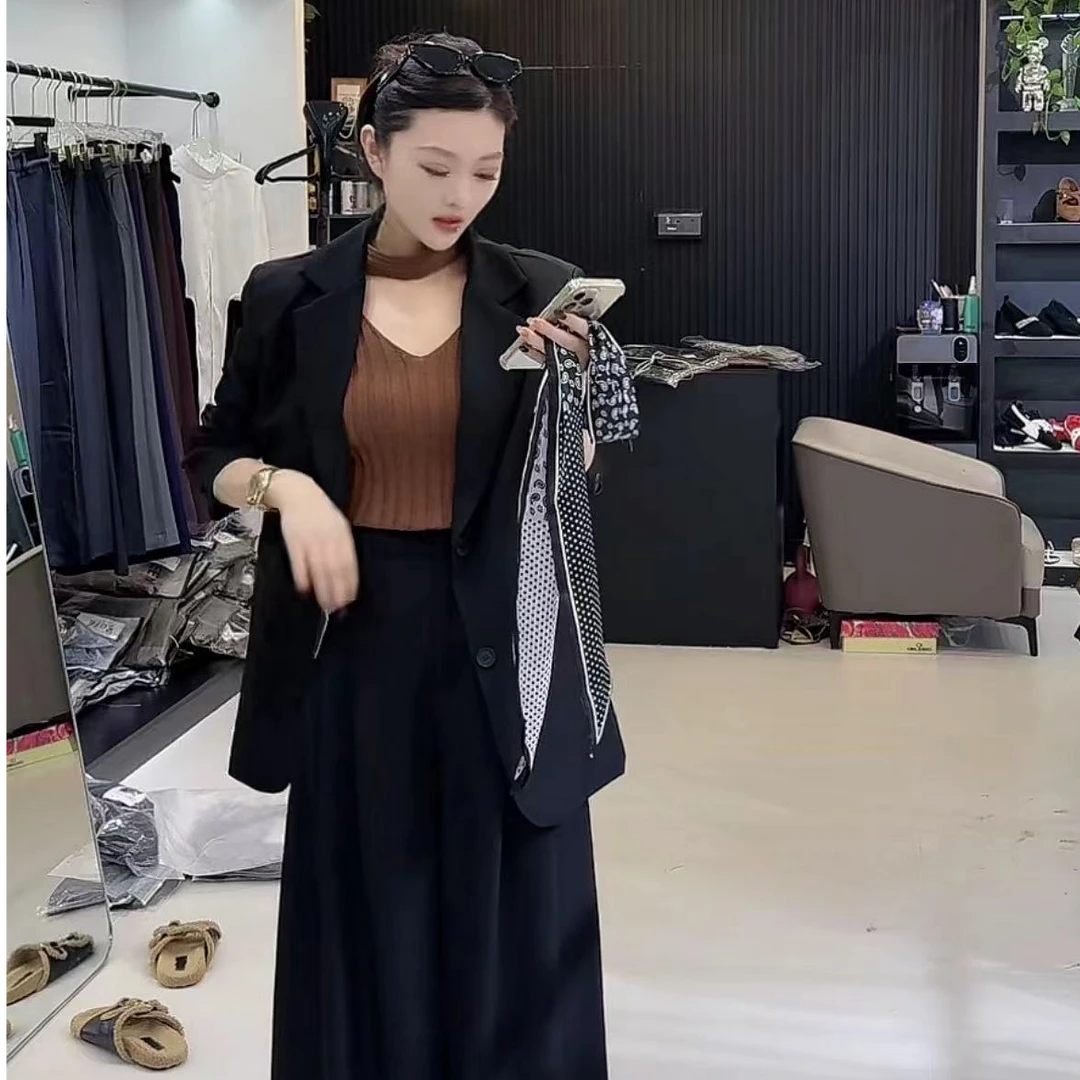 早秋设计感西装外套