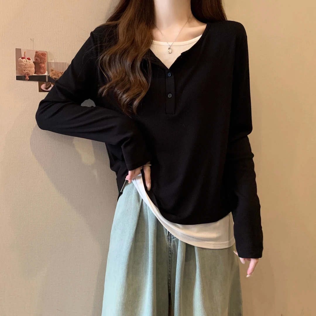 小排扣纯色宽松显瘦黑白长袖早秋新品圆领假两件T恤遮肚子上衣女