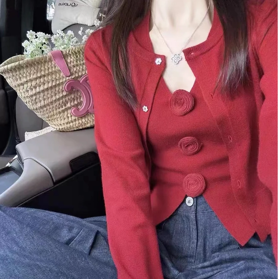 两件套复古显白小个子针织开衫+ins甜辣炸街挂脖背心套装女小香风