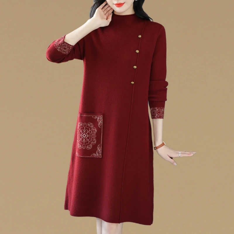 高档配大衣针织连衣裙女秋冬加厚遮肚显瘦A字毛衣裙中长款打底衫