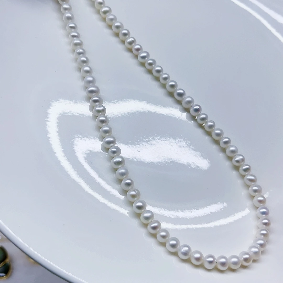 淡水珍珠颈饰合金