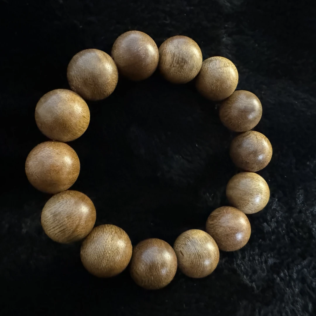 沉香越南黄油格土沉1.6cm 单圈