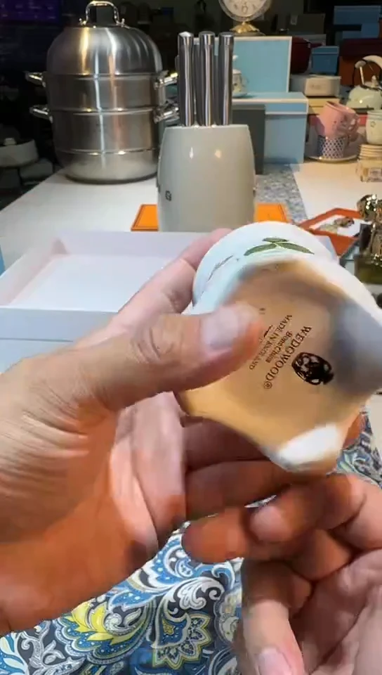 【闪购商品】瓷片新到香水！全部地板价