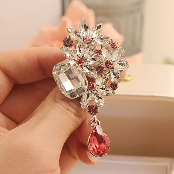 铜合金胸针 高档轻奢施华洛白色异形水晶胸针毛衣链两用款2024