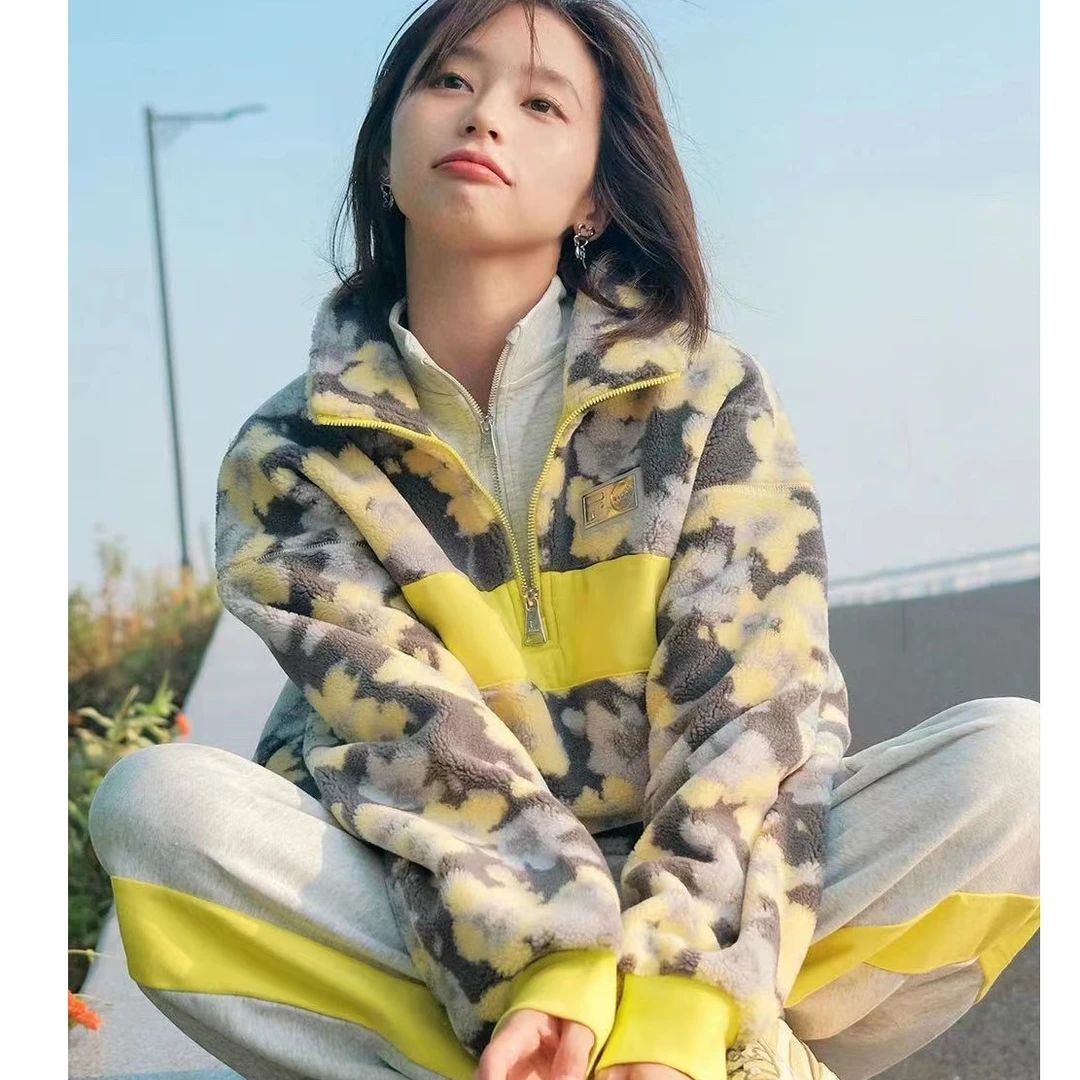 Fila/斐乐 潮流保暖女子印花奥粒绒卫衣运动风时尚上衣流光风