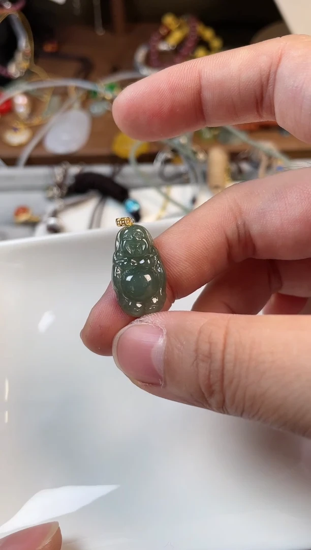 【闪购商品】翡翠颈饰18K金镶嵌大肚佛