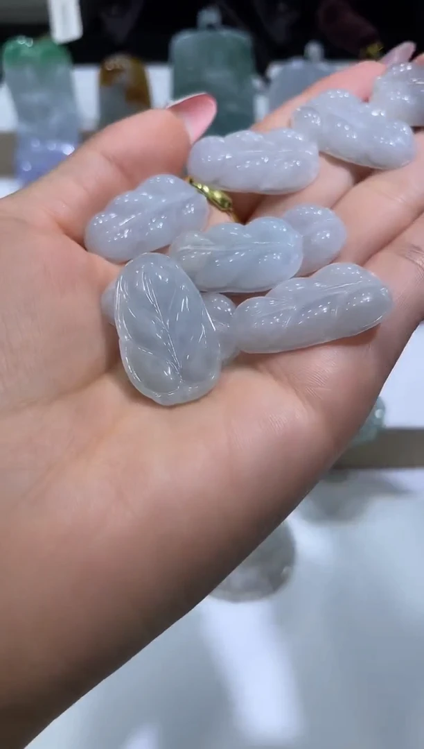 【闪购商品】翡翠颈饰未镶嵌0562558138（多样性发其一）