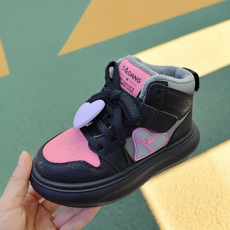 7215舒适透气皮面加绒休闲鞋