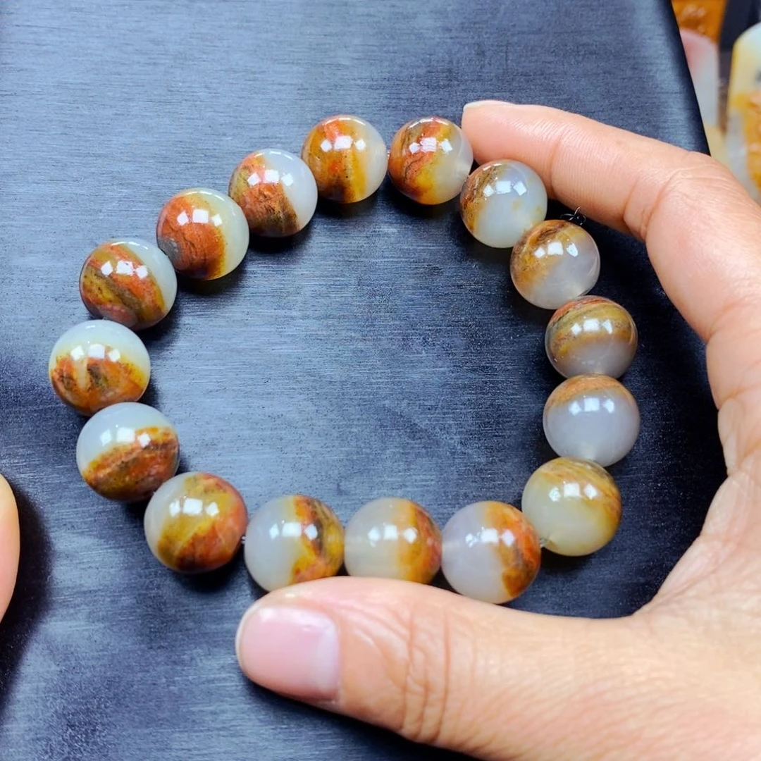 石英质玉（黄龙玉）颈饰未镶嵌