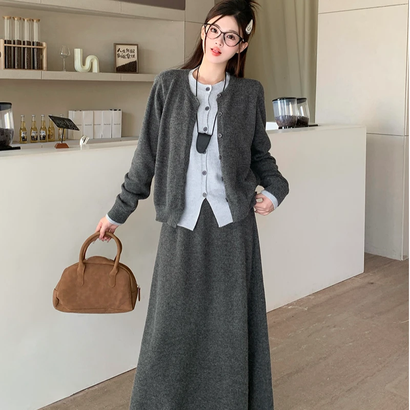 新款胖mm大码女慵懒风软糯假两件毛衣上衣半身裙套装71647+71658