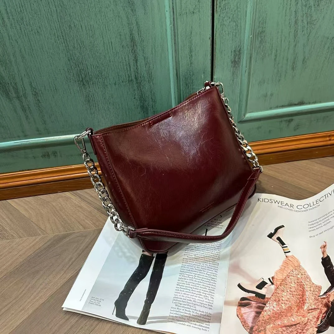 23370-1小众小包包斜挎水桶包轻奢时尚休闲百搭女士真皮单肩肩包