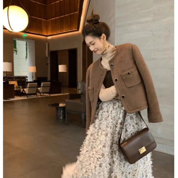 【90白鸭绒】法式气质温柔棕咖保暖羽绒服小香风2024冬季新款