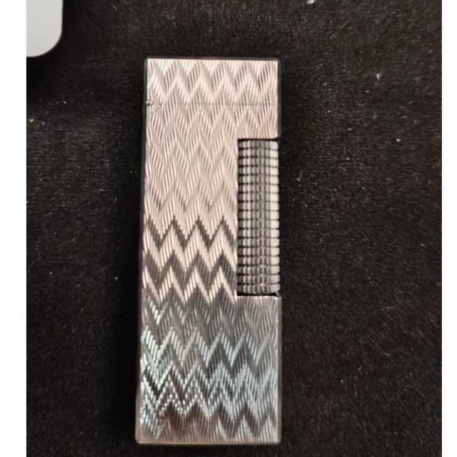 DXL银色W纹气体打火机