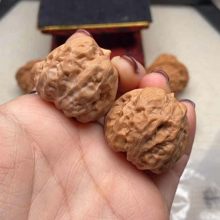 文玩核桃吊坠蛤蟆