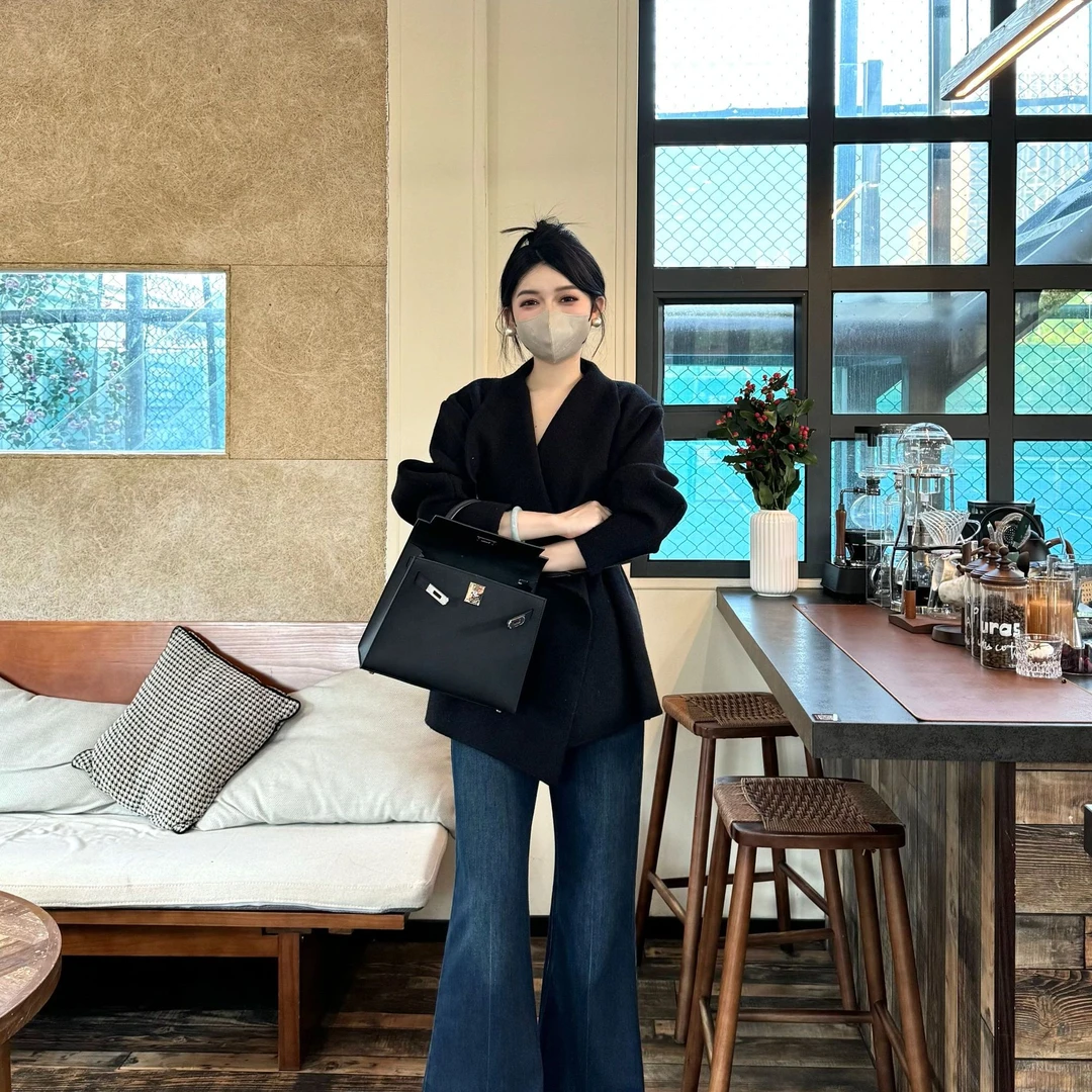 大静推荐【强调拉满】气质大翻领设计感腔调十足显瘦宽松针织开衫