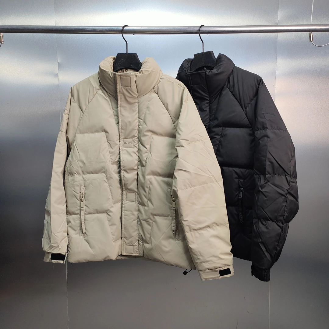 C03-101516-HXS冬款背面小英文印花立领时尚潮流加厚外套