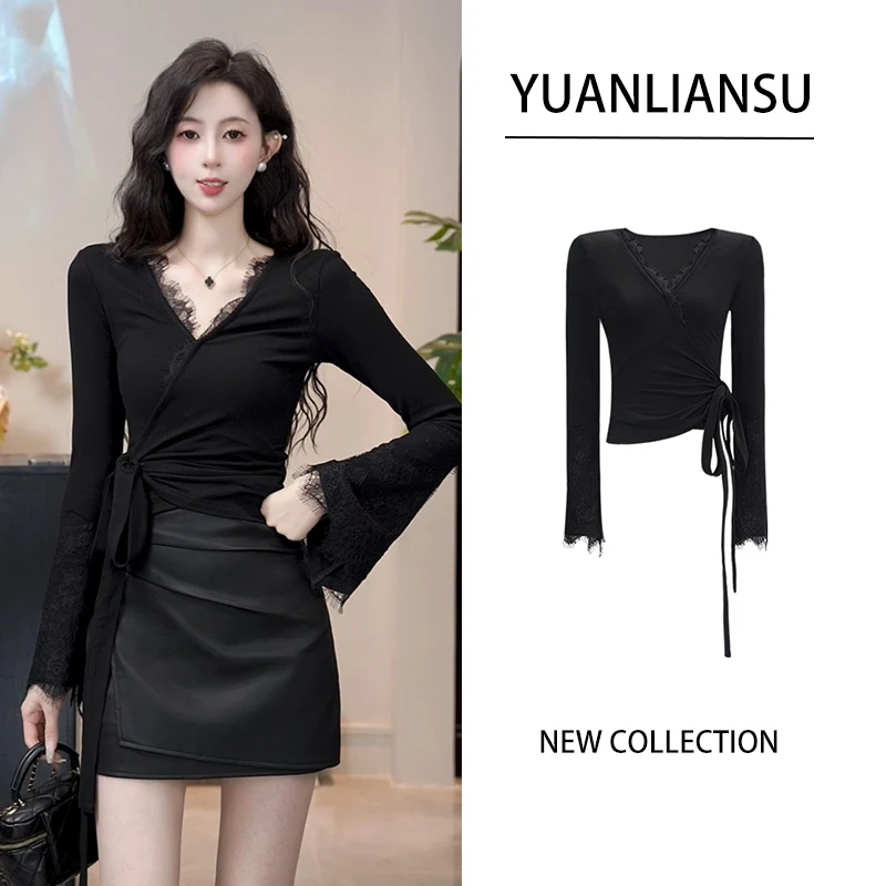 YUANLIANSU/圆脸酥【梦境玩家】秋冬黑色深V领蕾丝收腰修身长袖T恤