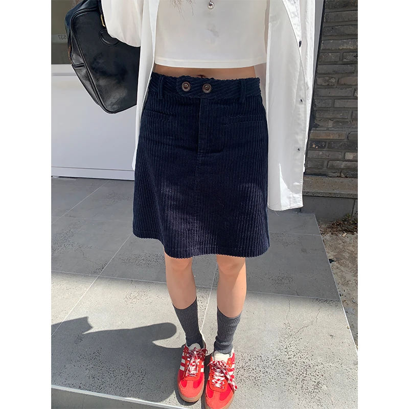 银河汽水 粗坑条灯芯绒直筒半身裙女短裙