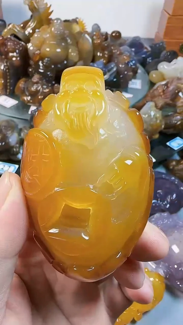 【闪购商品】玛瑙/玉髓手把件未镶嵌财神