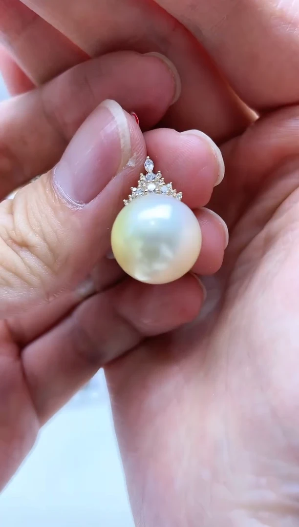 【闪购商品】海水珍珠颈饰18K金镶嵌2
