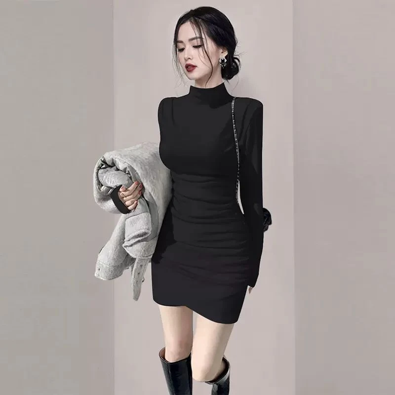 辣妹半高领连衣裙女德绒秋冬2023新款纯欲风打底褶皱收腰包臀裙子