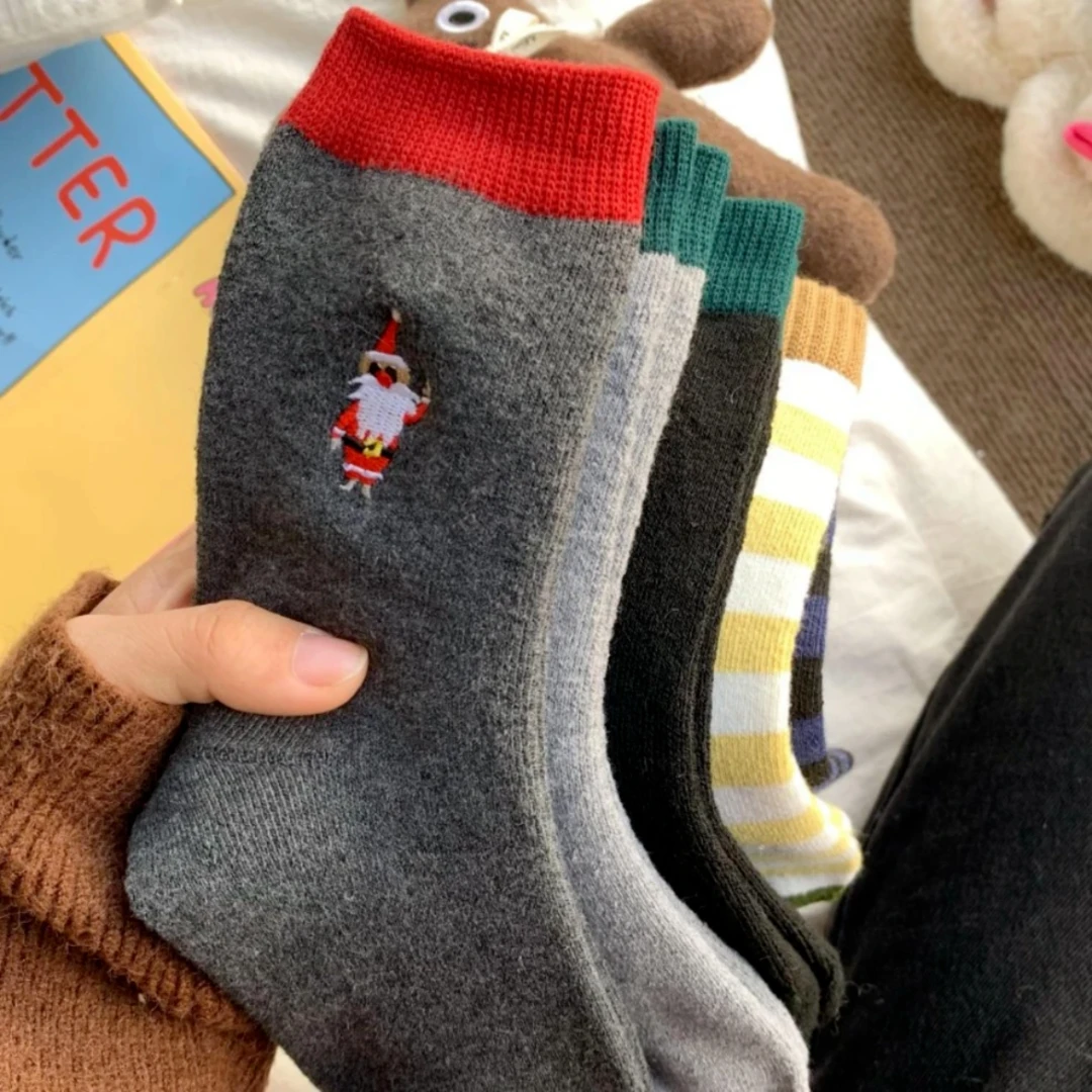 圣诞氛围  日常也好看~冬季保暖可爱刺绣条纹中筒袜拼色ins女袜子